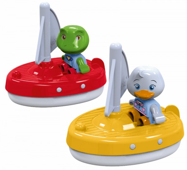 2 Segelboote mit Figuren für Wasserbahn